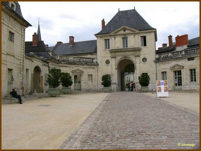 001_Entrée de l'abbaye.JPG