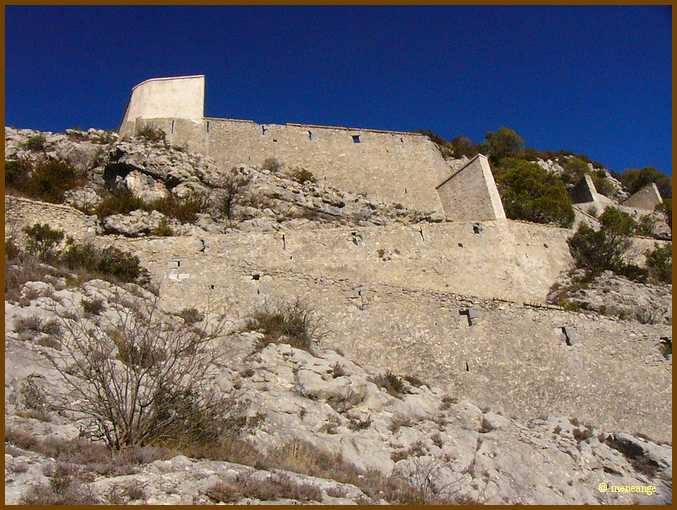 010_Château er rampe d'accés.JPG
